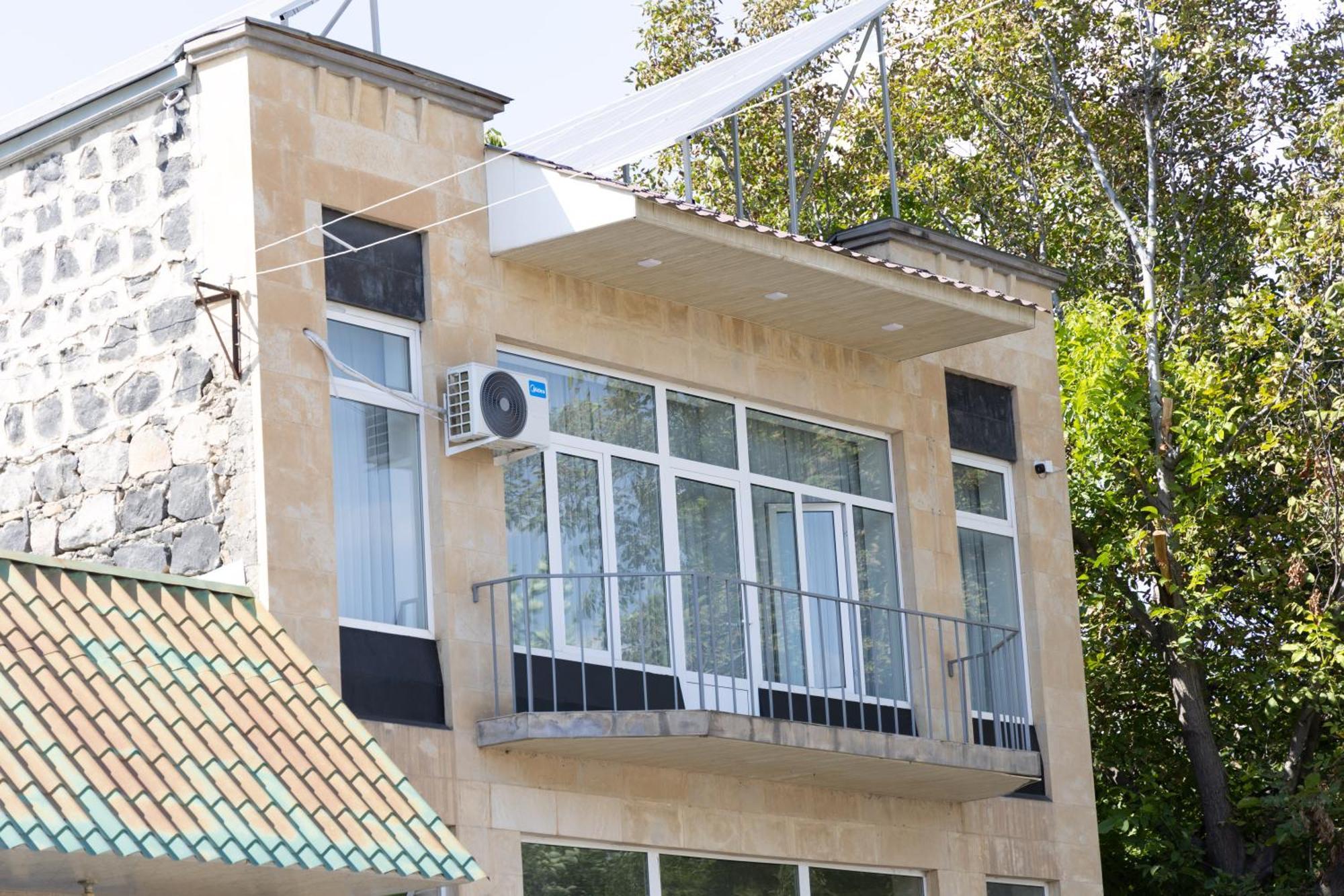 Gladzor Hotel Exterior photo